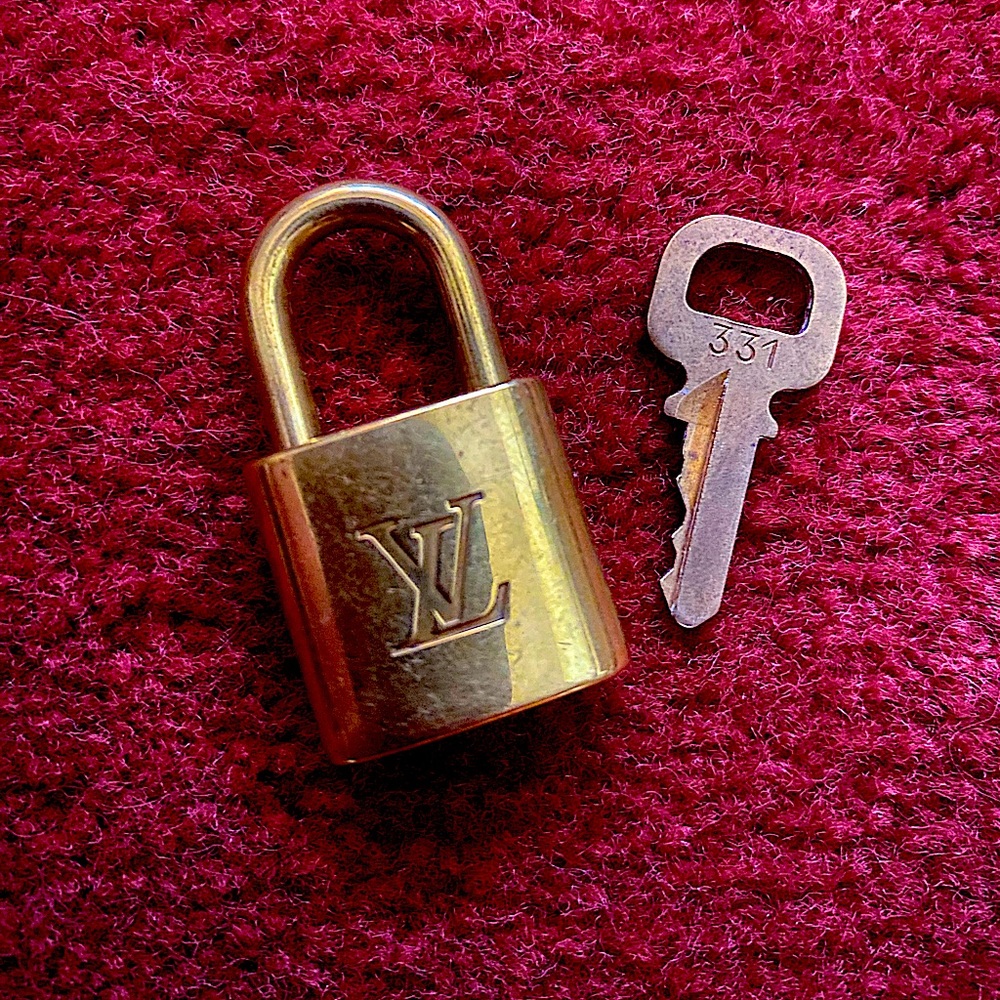 Authentic Louis Vuitton Brass Lock & Key #331